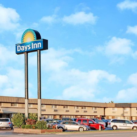 Days Inn By Wyndham Elk Grove Village O'Hare Airport West Exterior foto