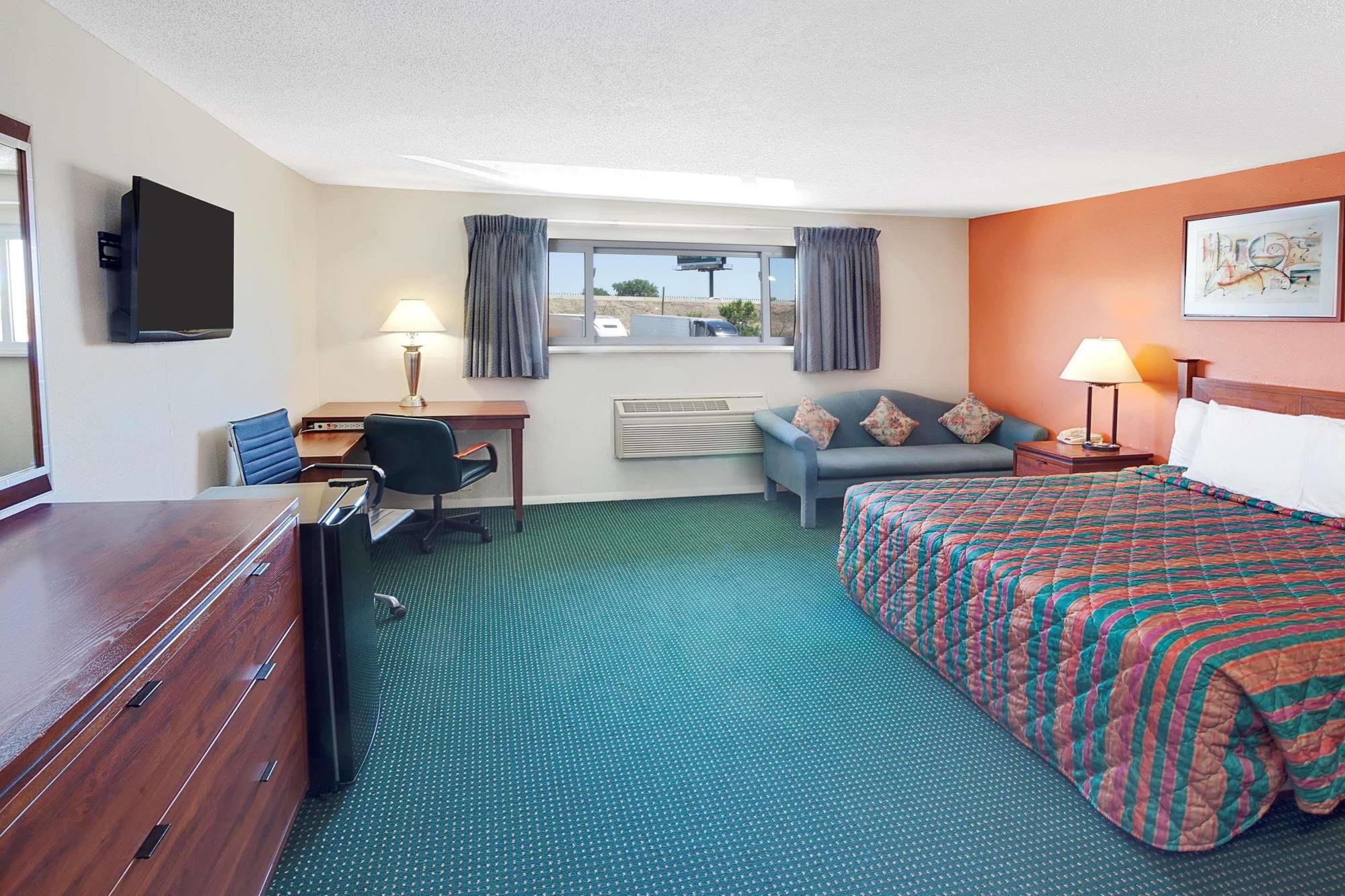 Days Inn By Wyndham Elk Grove Village O'Hare Airport West Exterior foto